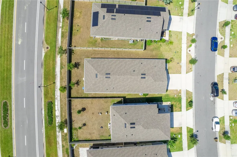 2733 REDDISH EGRET BEND Harmony, FL 34773