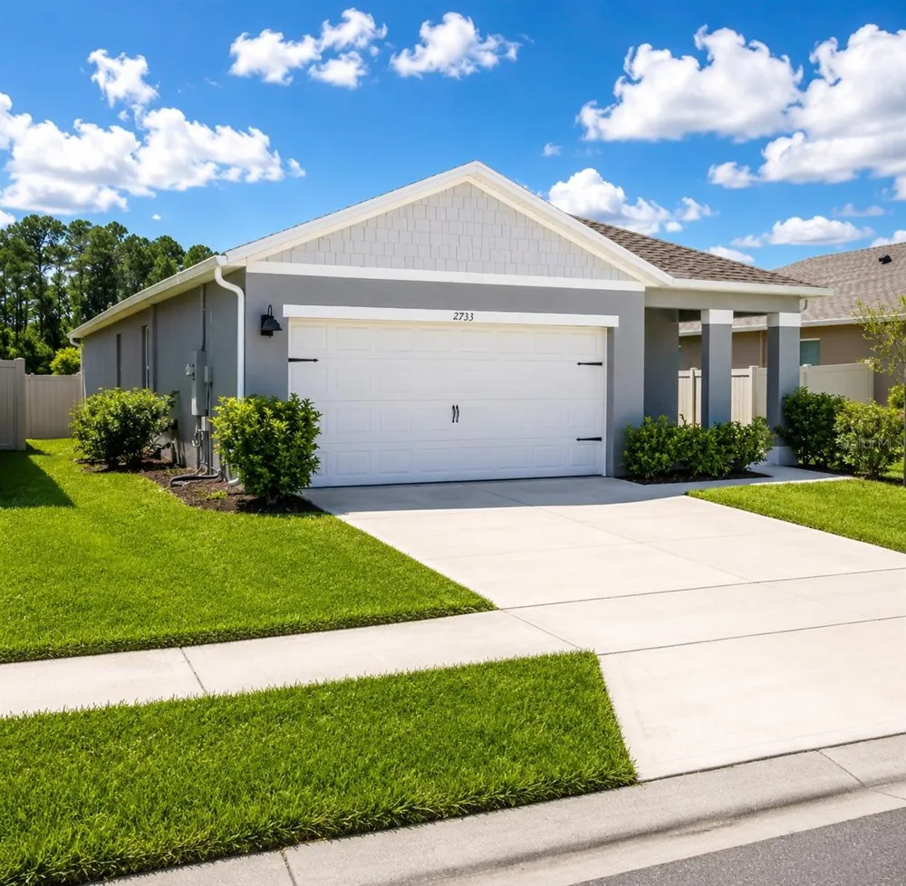 2733 REDDISH EGRET BEND Harmony, FL 34773