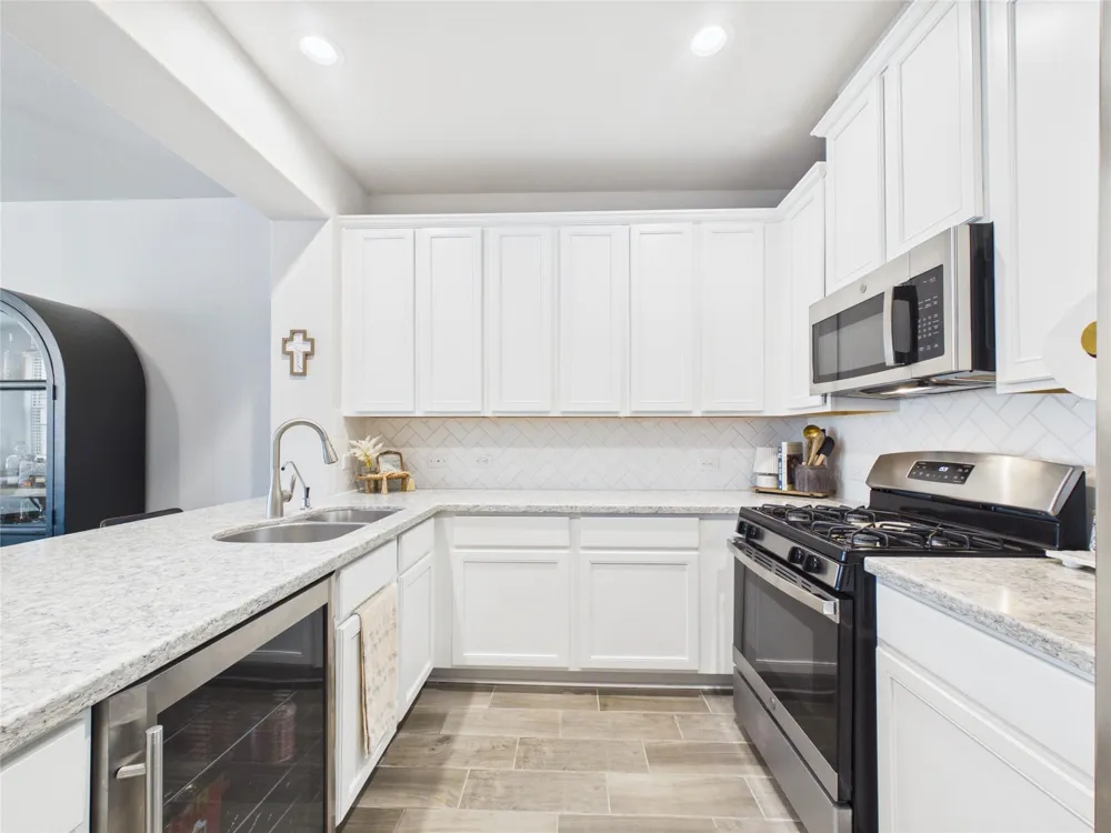 5530 Clarendon Hills Court Pasadena, TX 77505