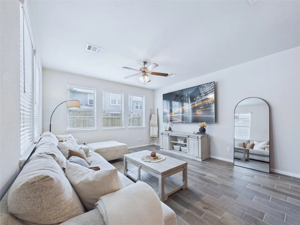 5530 Clarendon Hills Court Pasadena, TX 77505