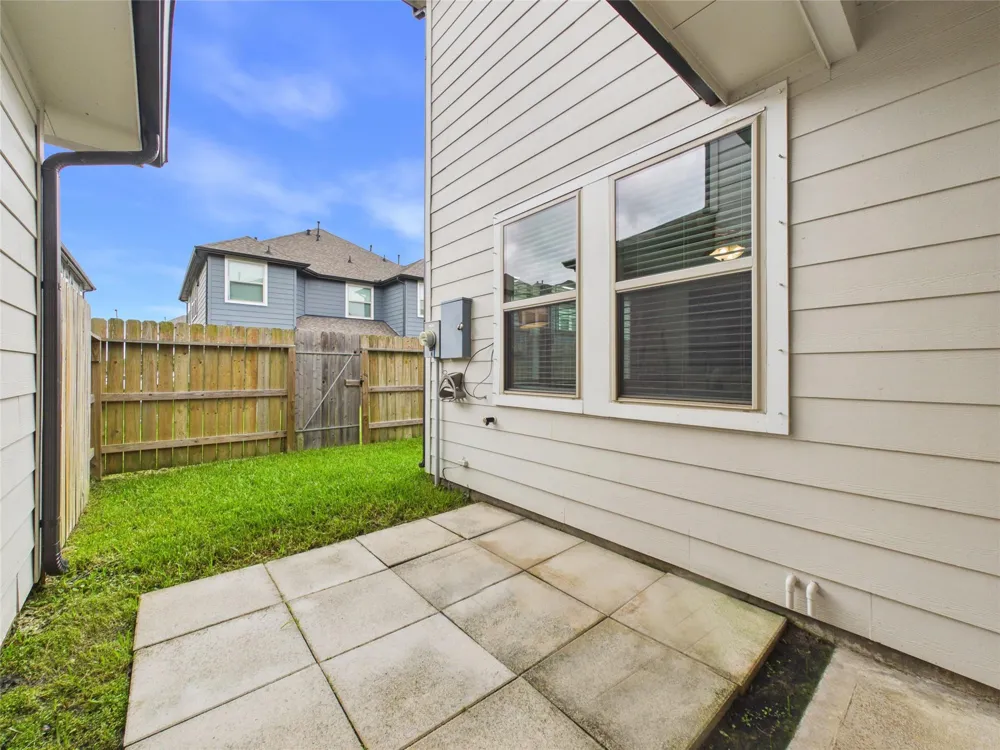 5530 Clarendon Hills Court Pasadena, TX 77505