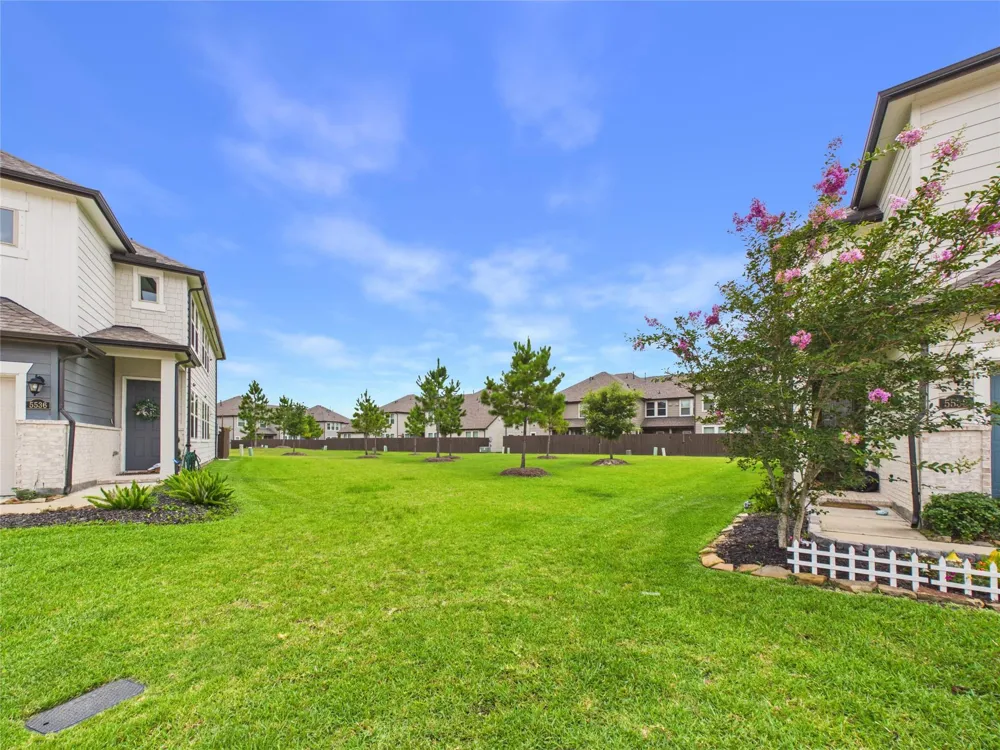 5530 Clarendon Hills Court Pasadena, TX 77505