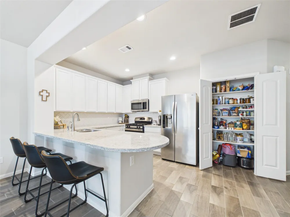 5530 Clarendon Hills Court Pasadena, TX 77505