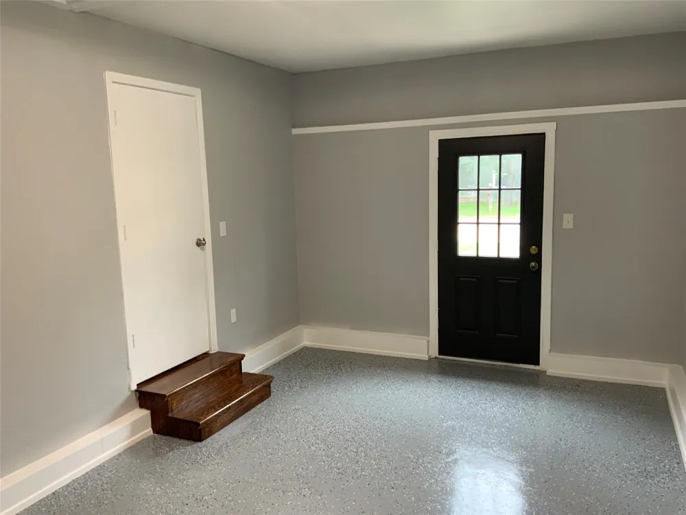 215 S 4th Street Jacksboro, TX 76458