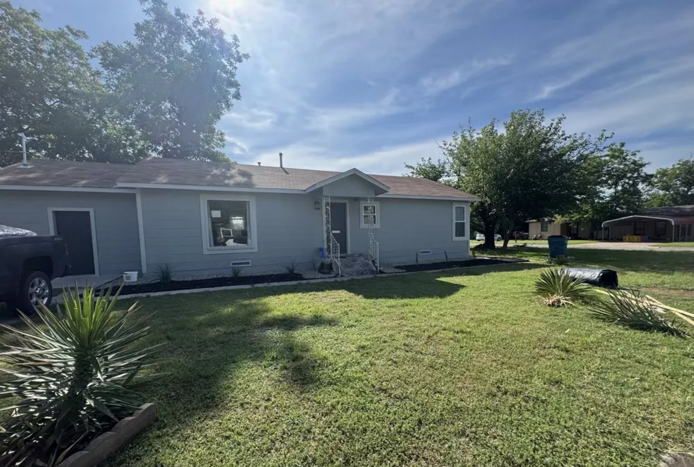 215 S 4th Street Jacksboro, TX 76458