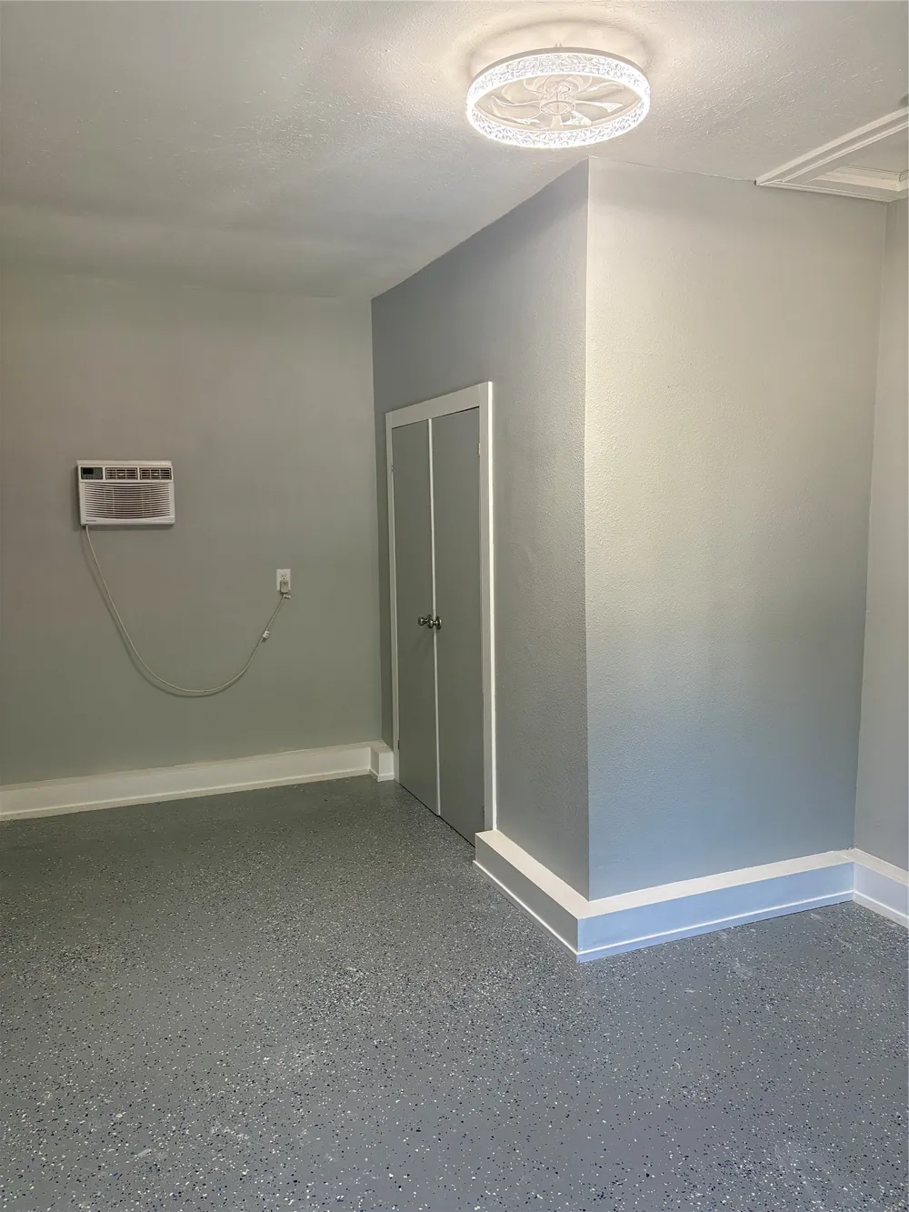 215 S 4th Street Jacksboro, TX 76458