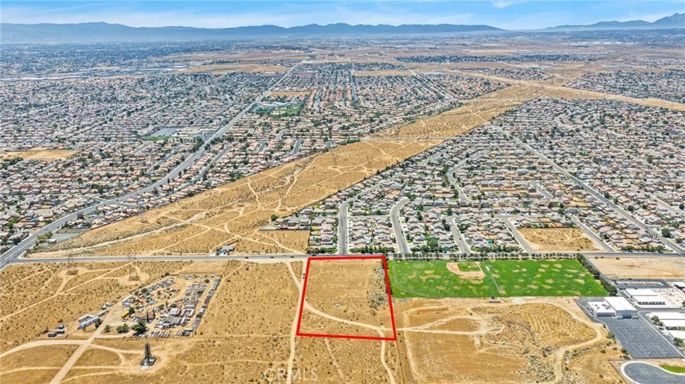 13702 Del Cerro Street Victorville, CA 92392