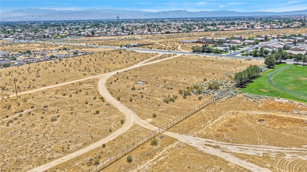13702 Del Cerro Street Victorville, CA 92392