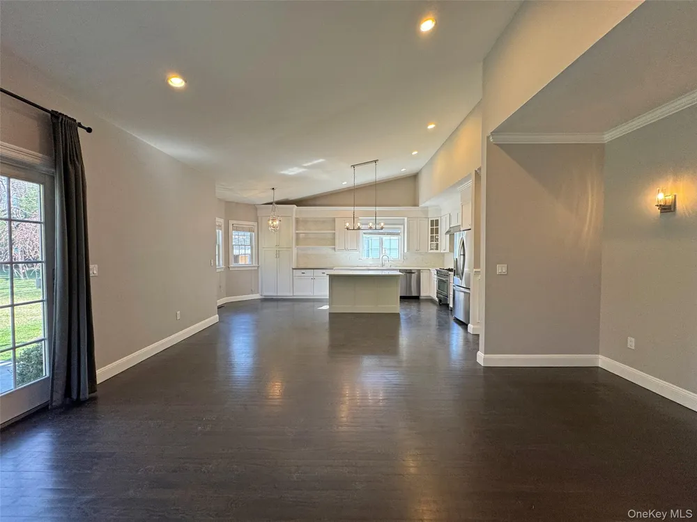 1019 Grove Street Mamaroneck, NY 10543