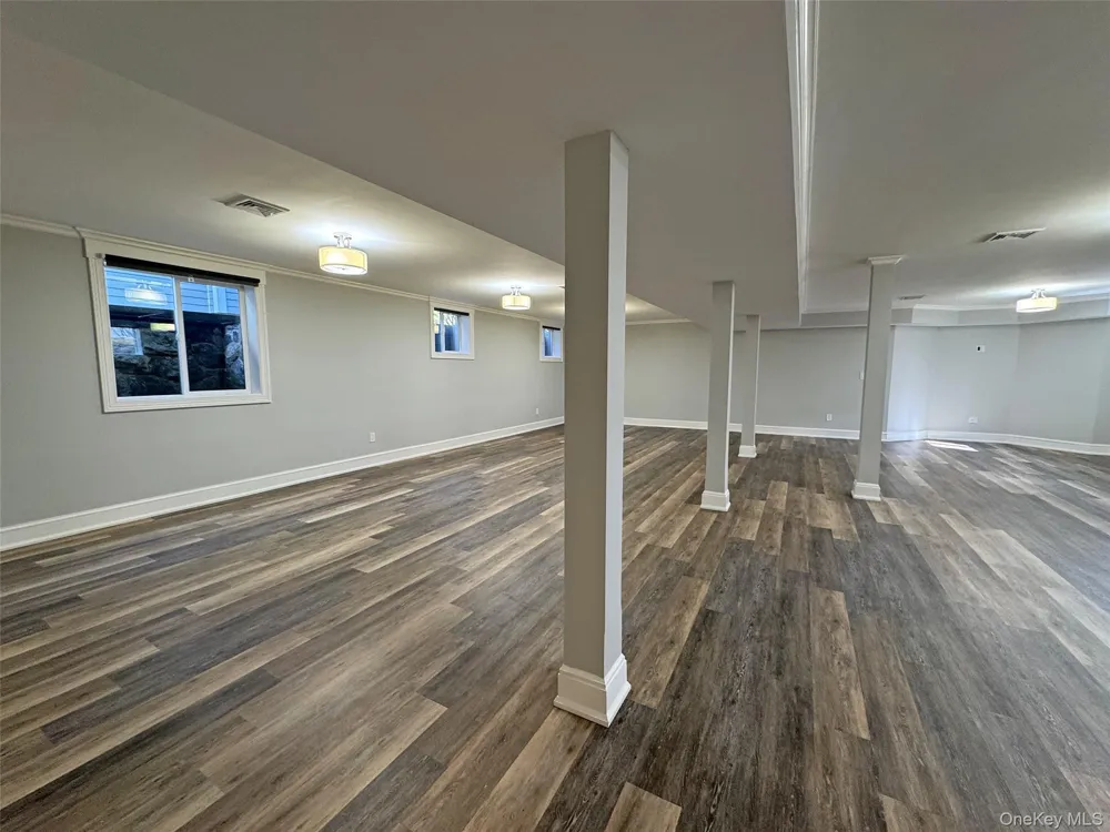 1019 Grove Street Mamaroneck, NY 10543