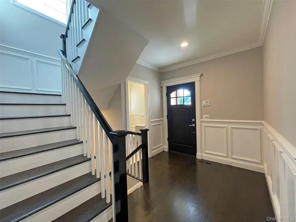 1019 Grove Street Mamaroneck, NY 10543