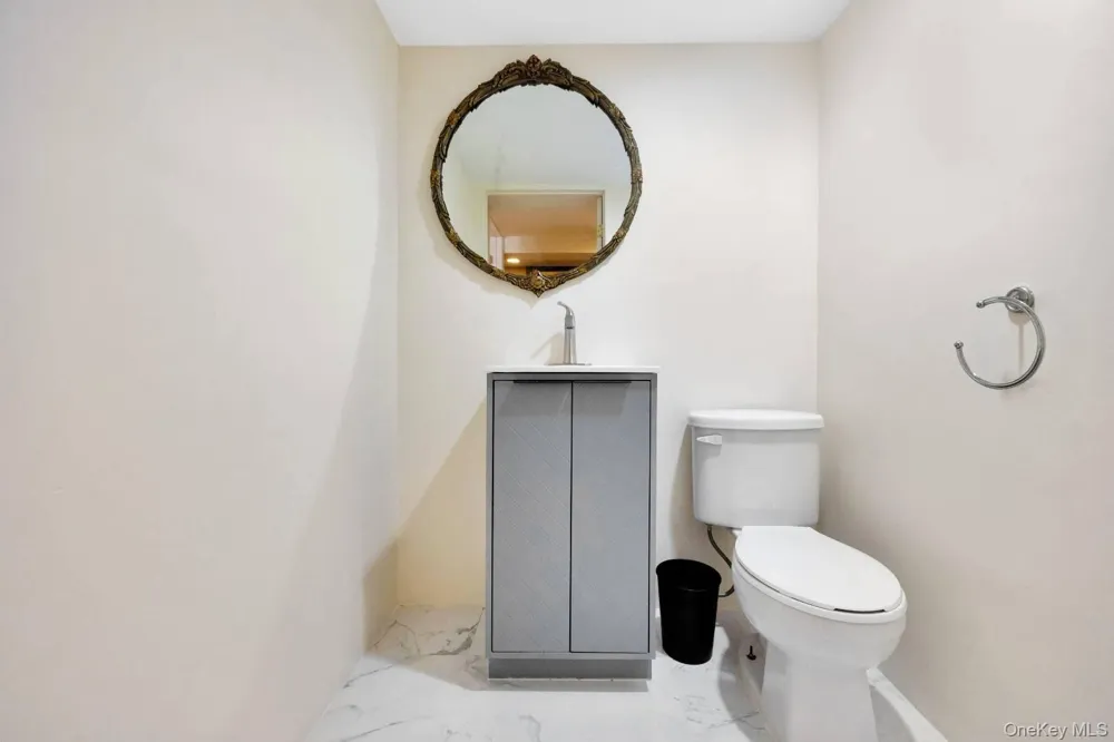 186-31 radnor Road Jamaica Estates, NY 11432