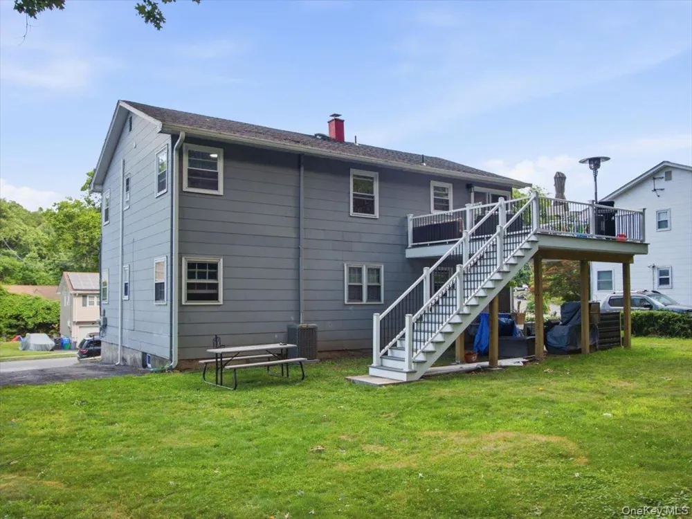 784 Brookridge Drive Valley Cottage, NY 10989