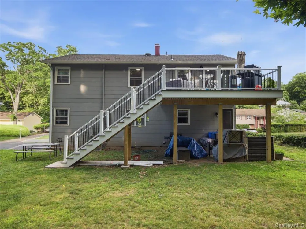 784 Brookridge Drive Valley Cottage, NY 10989