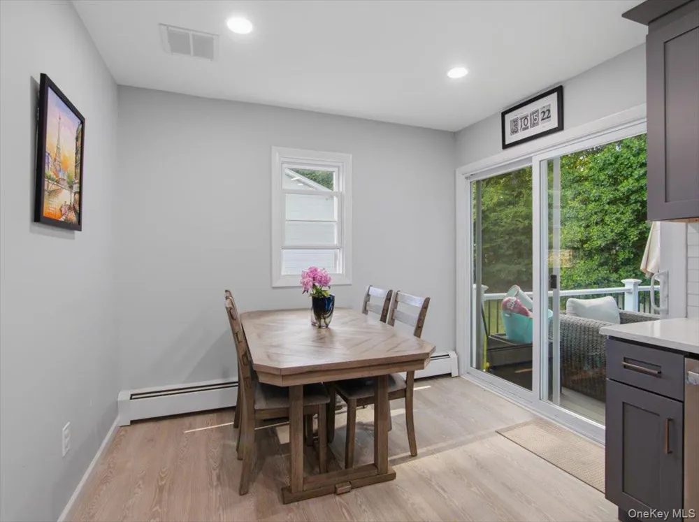 784 Brookridge Drive Valley Cottage, NY 10989