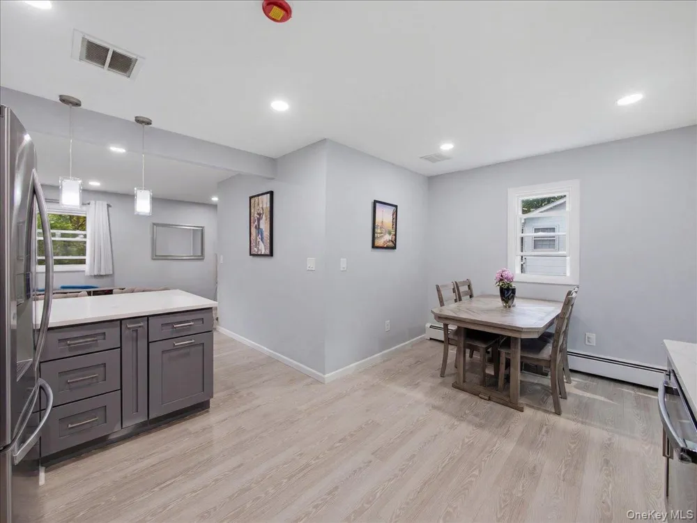 784 Brookridge Drive Valley Cottage, NY 10989