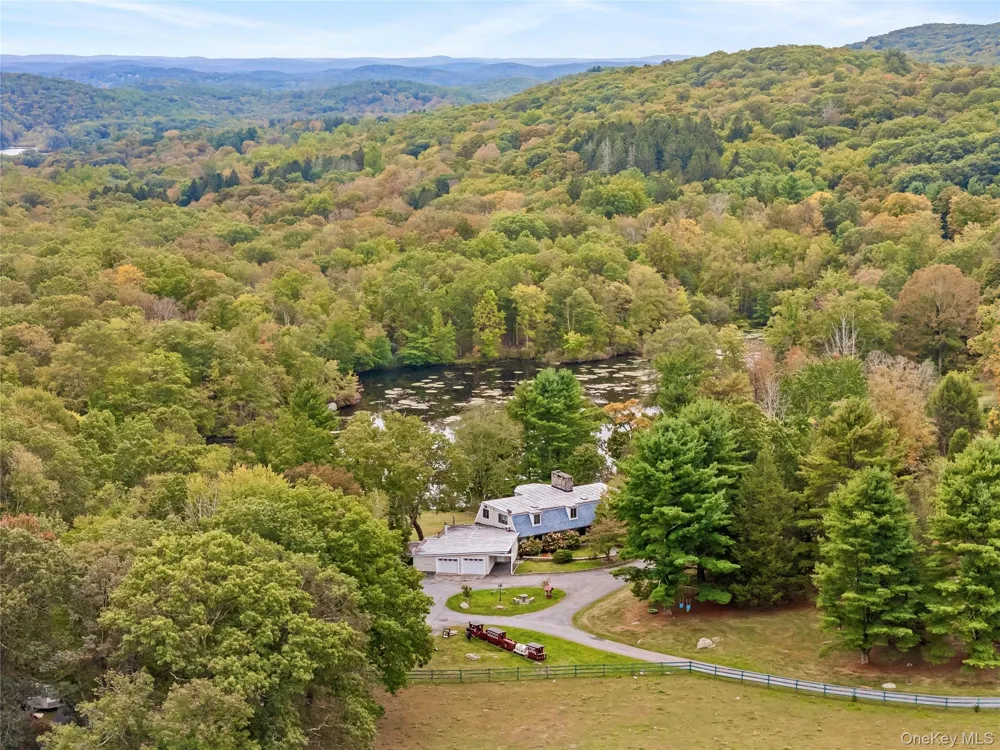 898 Gipsy Trail Road Carmel, NY 10512