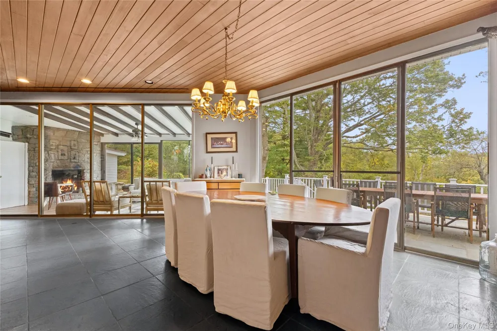 898 Gipsy Trail Road Carmel, NY 10512