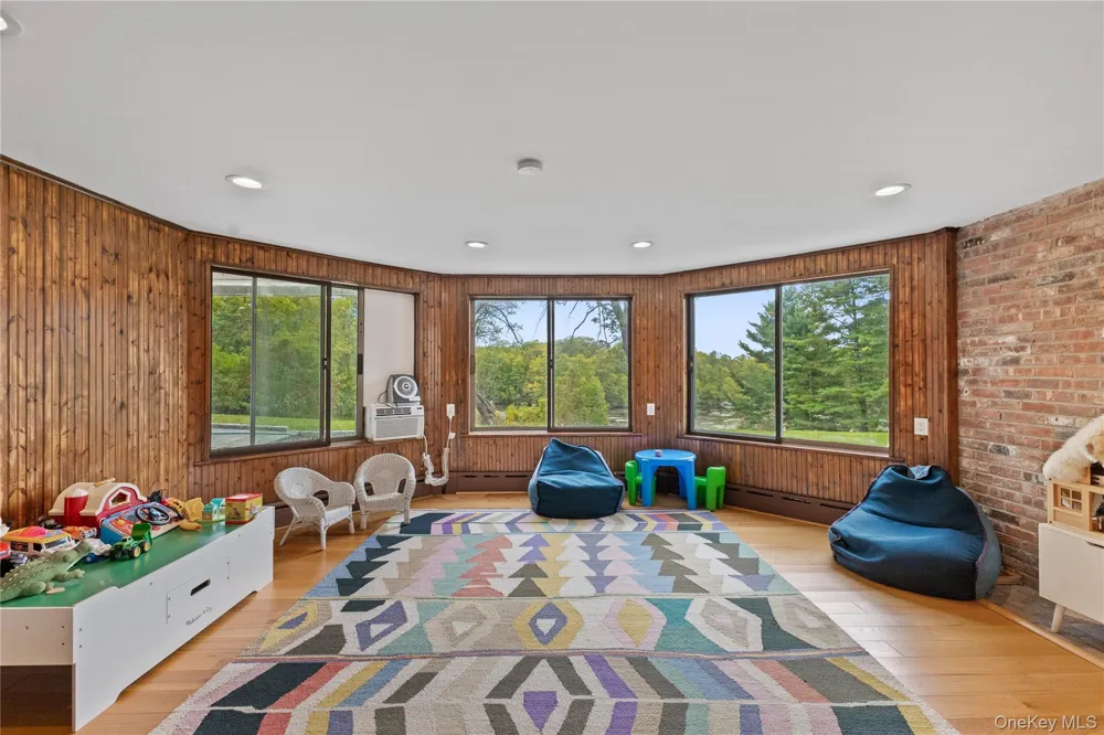 898 Gipsy Trail Road Carmel, NY 10512