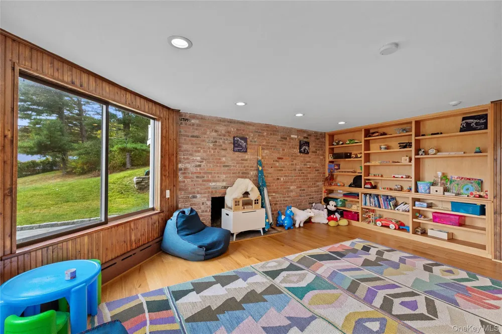 898 Gipsy Trail Road Carmel, NY 10512