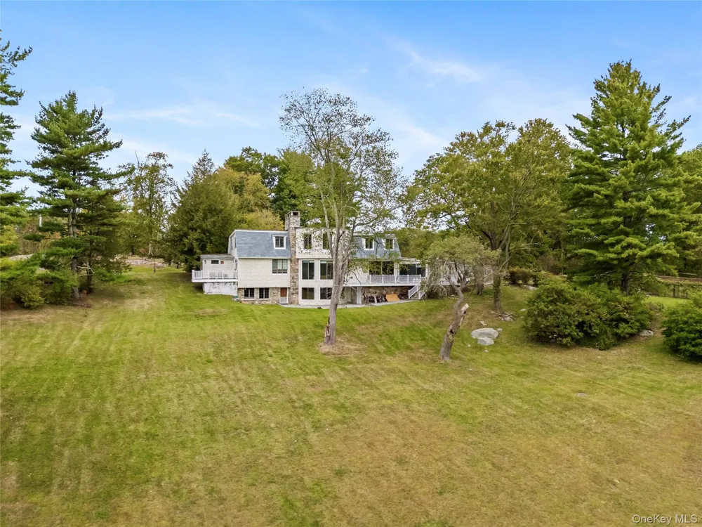898 Gipsy Trail Road Carmel, NY 10512