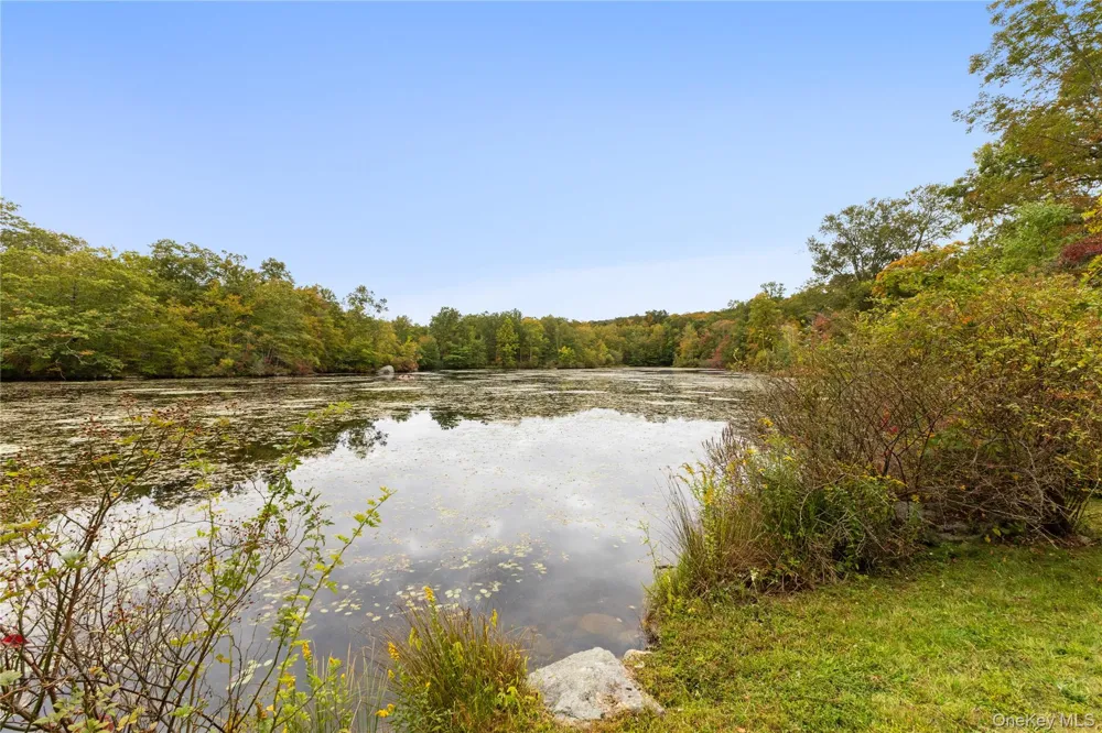 898 Gipsy Trail Road Carmel, NY 10512
