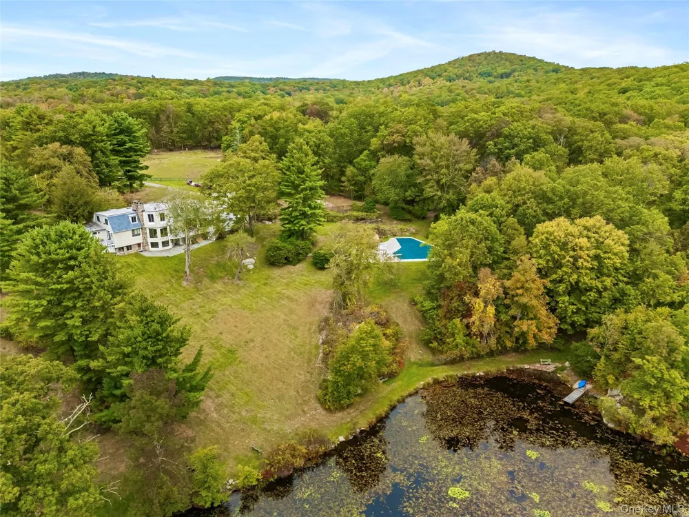 898 Gipsy Trail Road Carmel, NY 10512