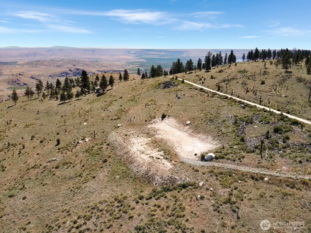 53 E Mountain Point Brewster, WA 98812