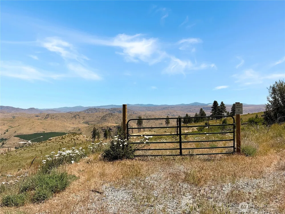 53 E Mountain Point Brewster, WA 98812