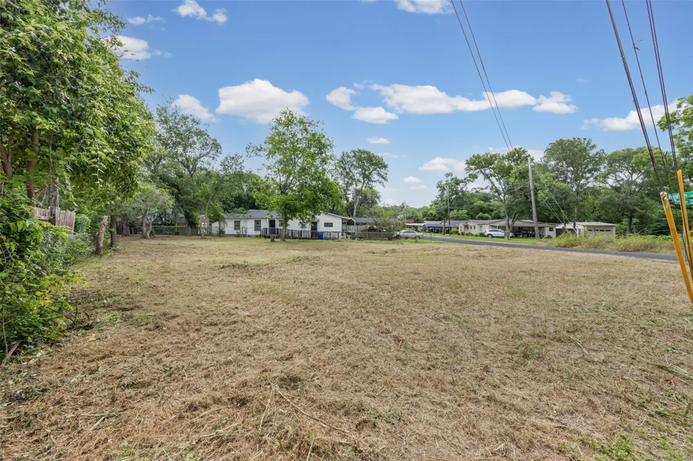 1201 Fort Branch Boulevard Austin, TX 78721