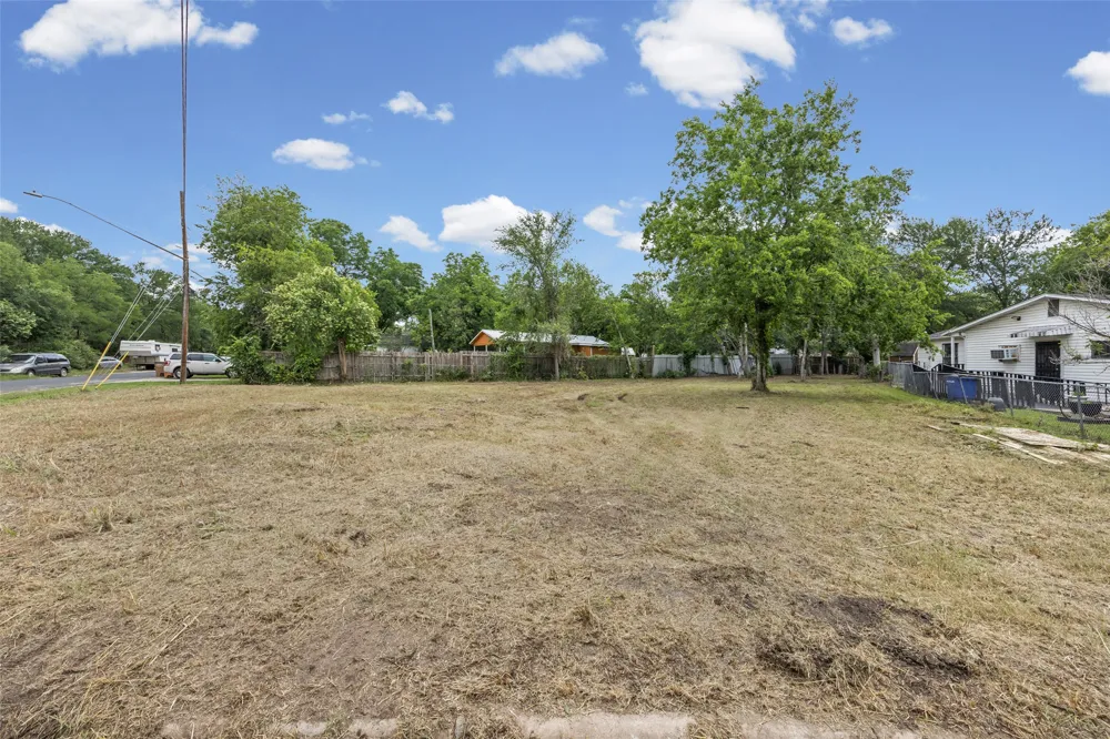 1201 Fort Branch Boulevard Austin, TX 78721