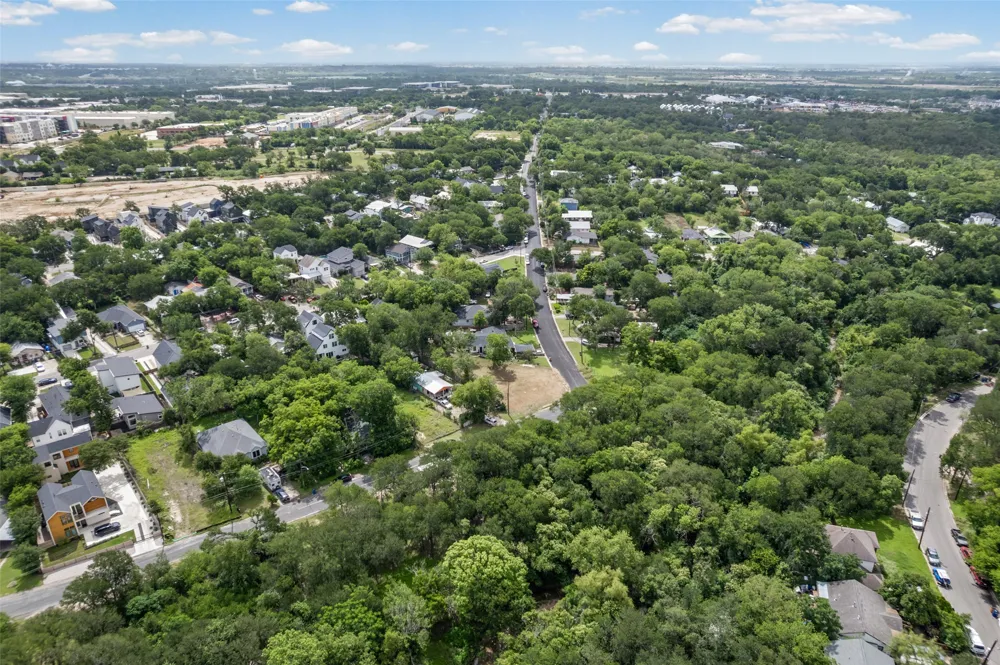 1201 Fort Branch Boulevard Austin, TX 78721