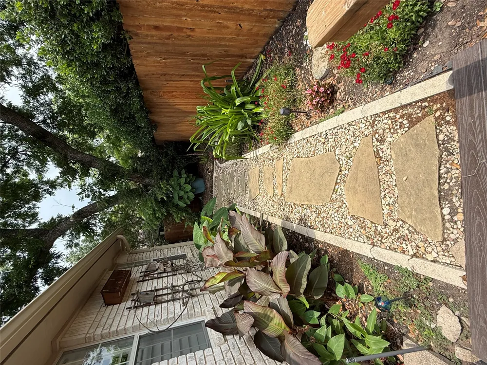 356 Mahan Street Meadowlakes, TX 78654