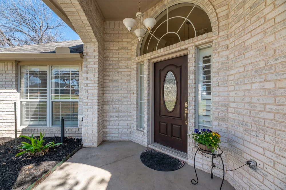 356 Mahan Street Meadowlakes, TX 78654