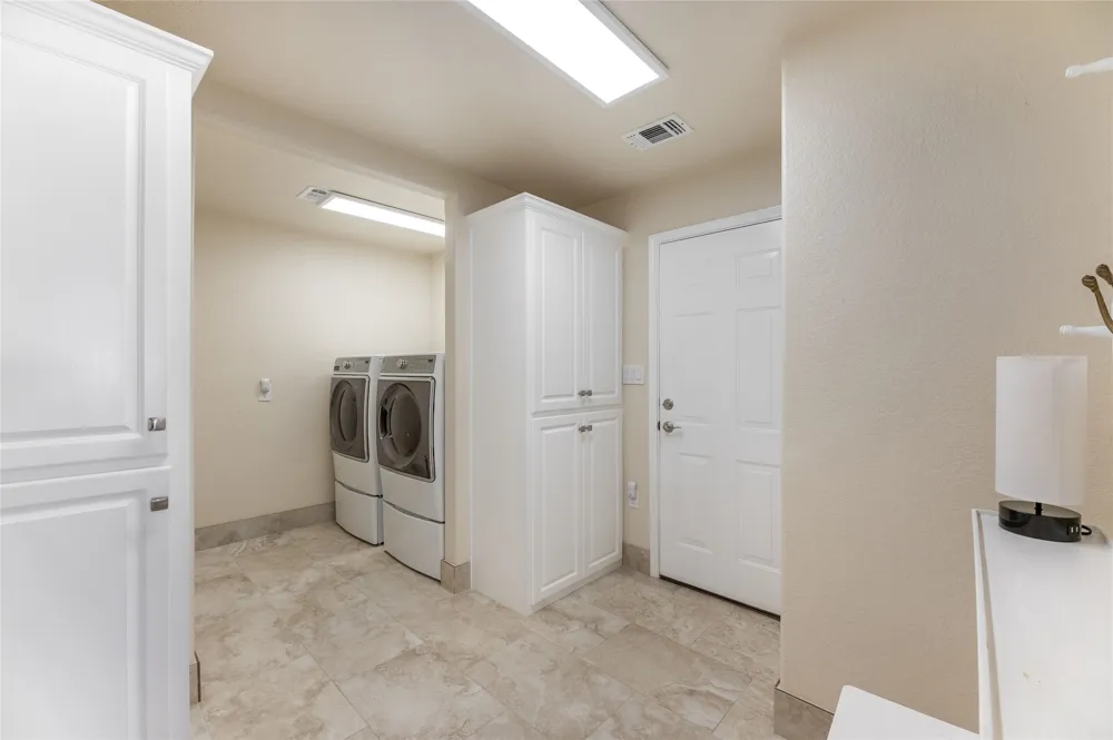 356 Mahan Street Meadowlakes, TX 78654