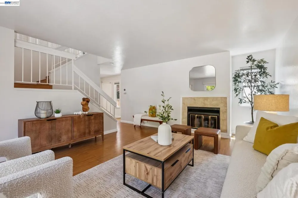 28086 Thorup Ln Hayward, CA 94542
