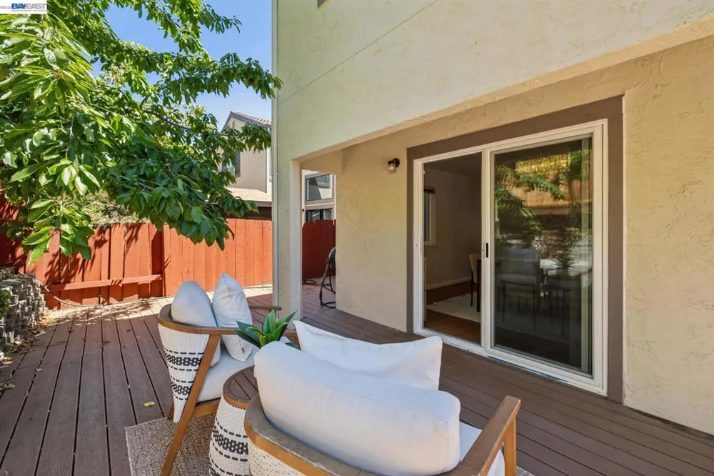 28086 Thorup Ln Hayward, CA 94542