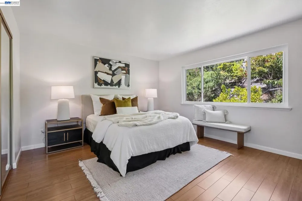 28086 Thorup Ln Hayward, CA 94542