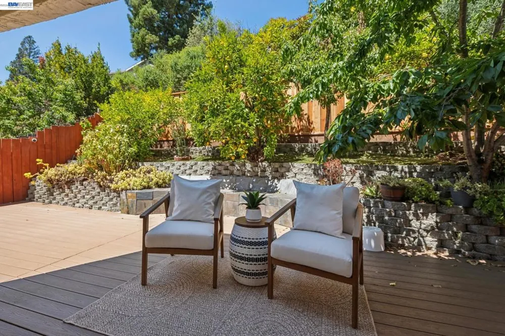28086 Thorup Ln Hayward, CA 94542