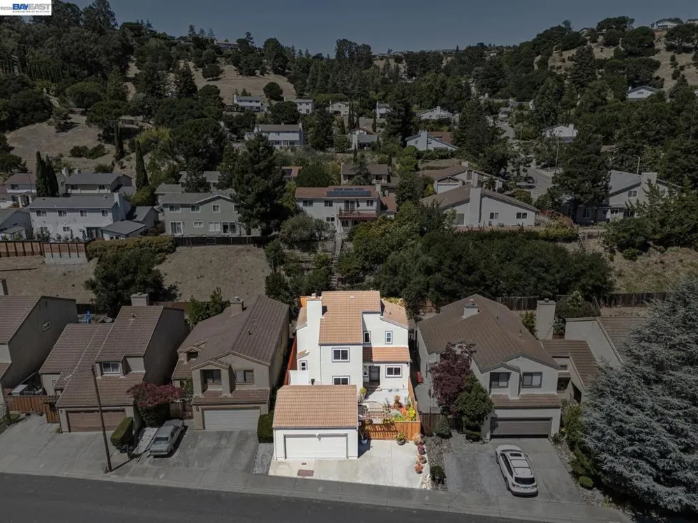 28086 Thorup Ln Hayward, CA 94542