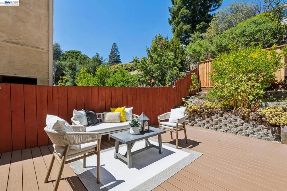 28086 Thorup Ln Hayward, CA 94542