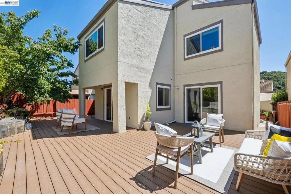 28086 Thorup Ln Hayward, CA 94542