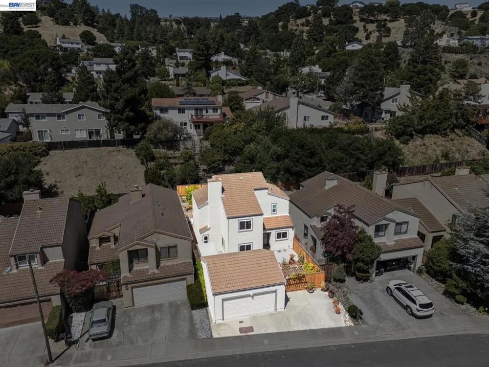 28086 Thorup Ln Hayward, CA 94542
