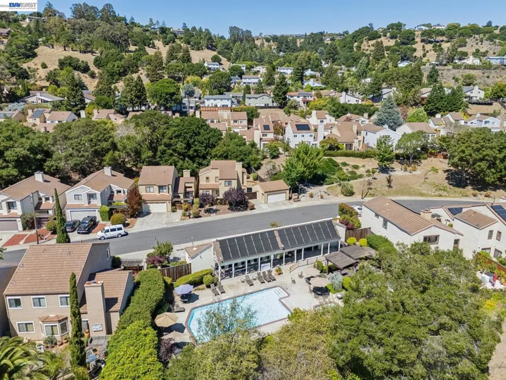 28086 Thorup Ln Hayward, CA 94542