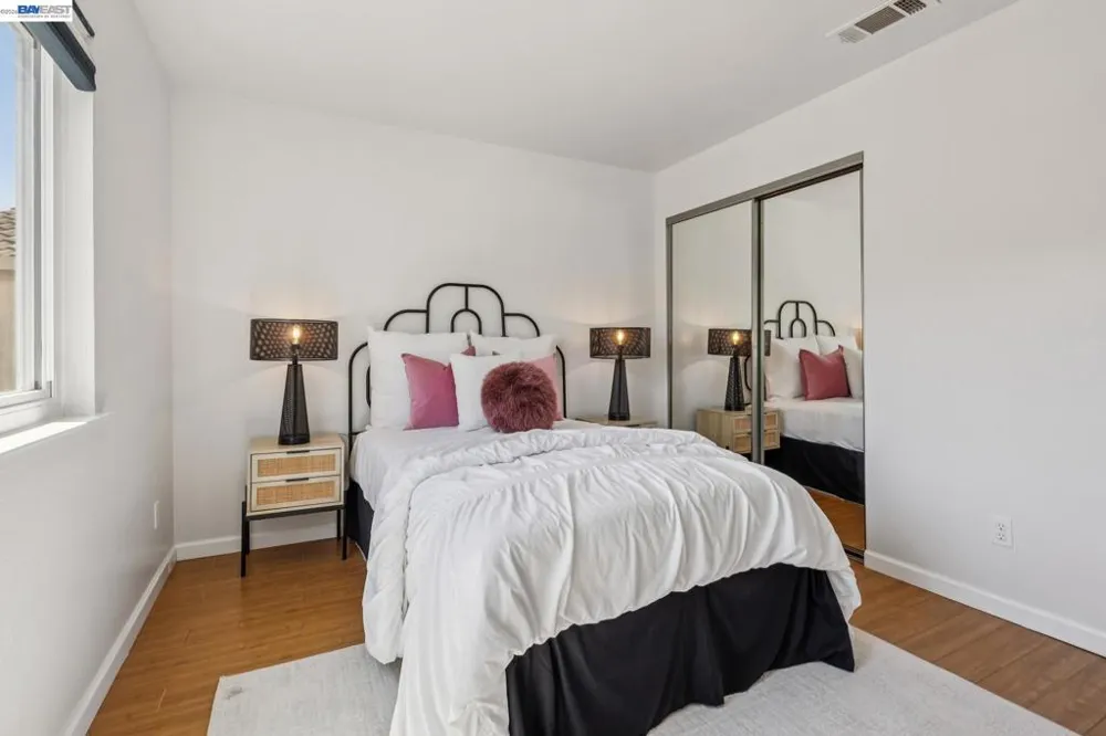 28086 Thorup Ln Hayward, CA 94542