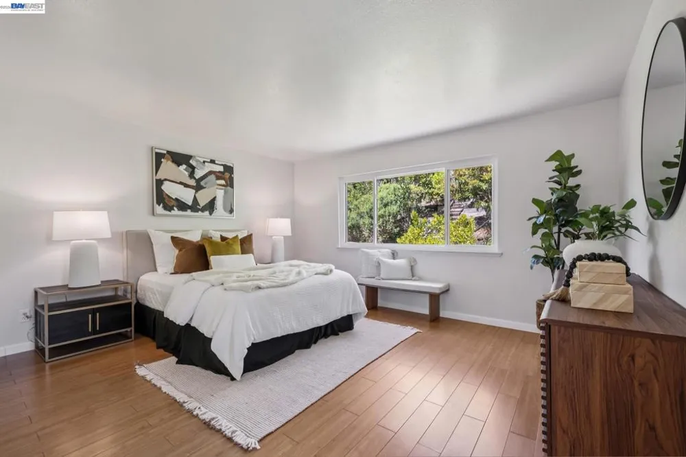 28086 Thorup Ln Hayward, CA 94542