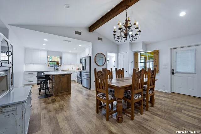 714 VETERANS DR Sabinal, TX 78881