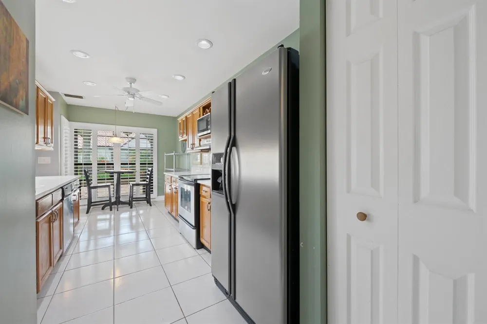 3018 Lake Shore Drive Deerfield Beach, FL 33442