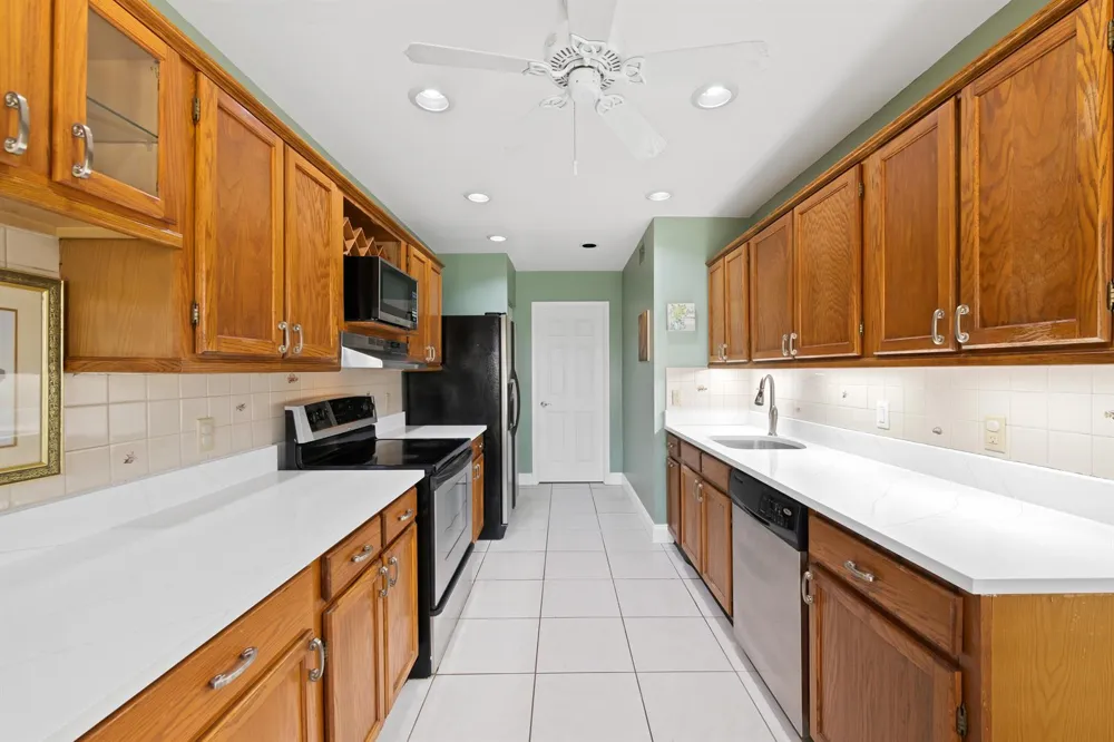 3018 Lake Shore Drive Deerfield Beach, FL 33442