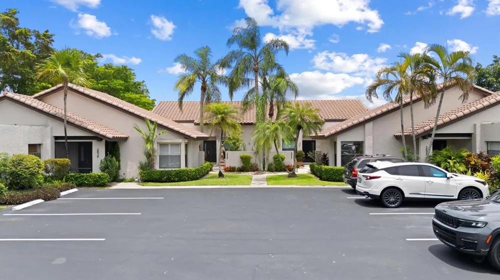3018 Lake Shore Drive Deerfield Beach, FL 33442